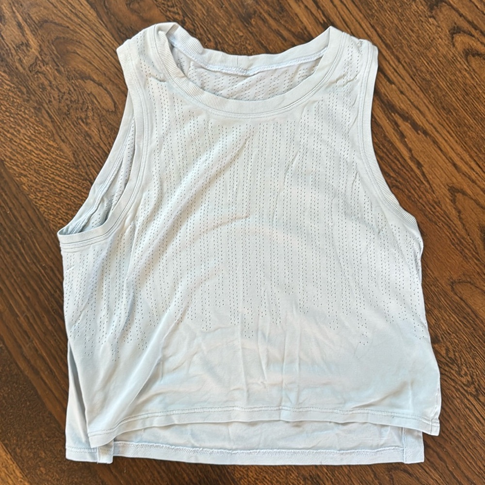 Women’s light blue lululemon cropped tank in size 2